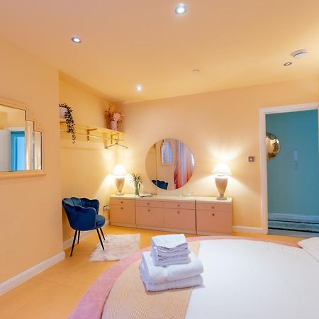 The Courtyard Suite By Margate Suites Zewnętrze zdjęcie