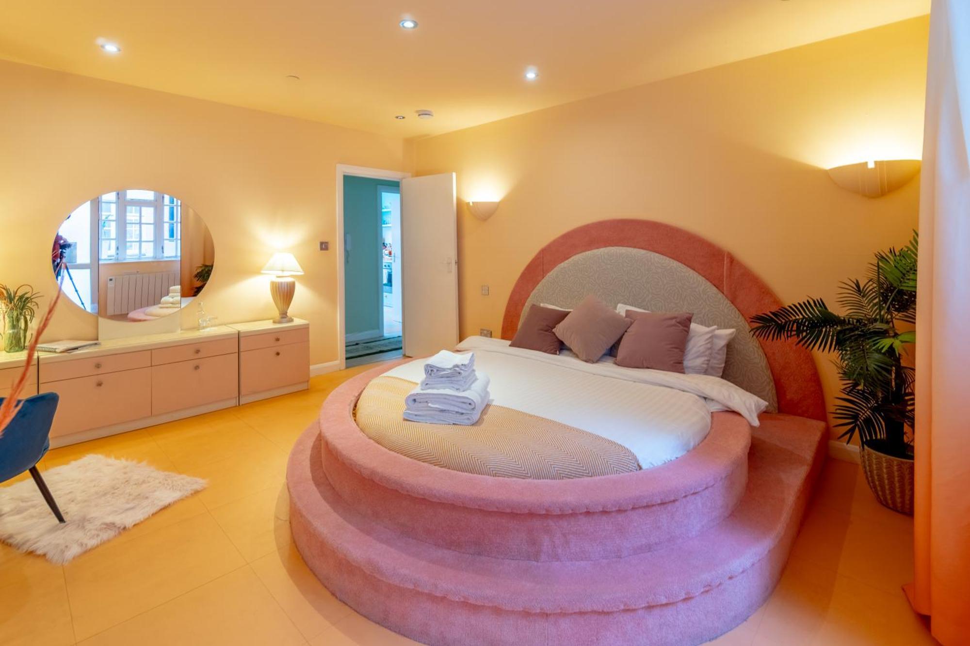 The Courtyard Suite By Margate Suites Zewnętrze zdjęcie
